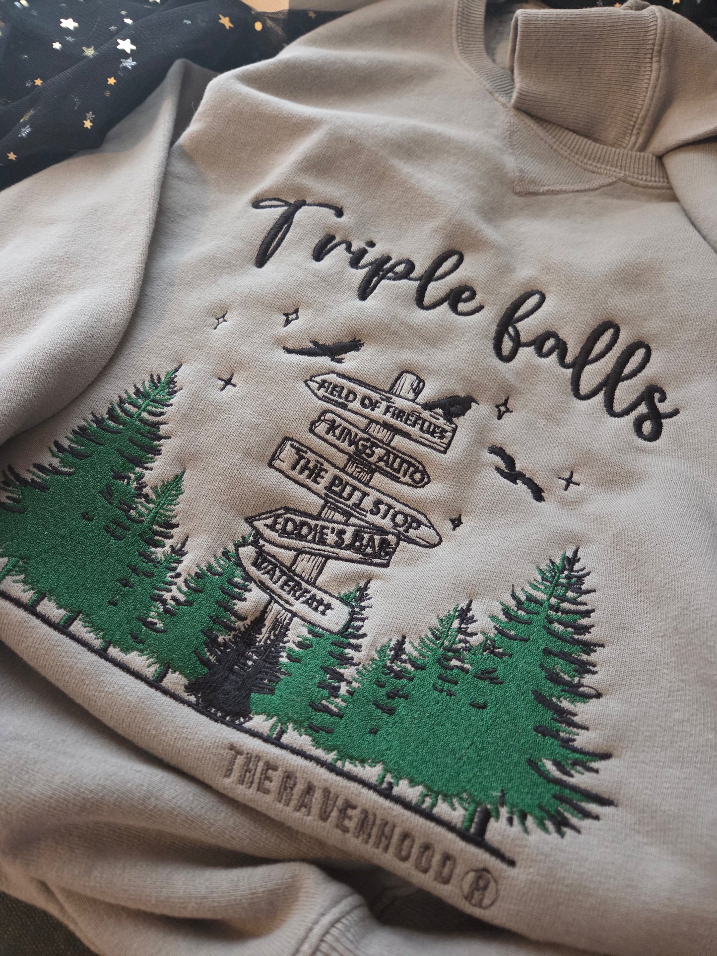 Triple Falls Embroidered Sweatshirt Fairytaleavenue