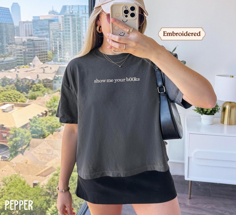 Show me your b00ks Embroidered Tshirt Fairytaleavenue