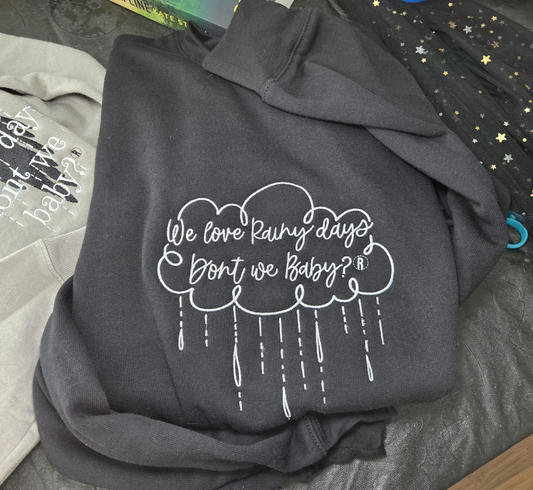 Rainy Days Cloud Embroidered Sweatshirt/Crewneck RAVENHOOD Fairytaleavenue