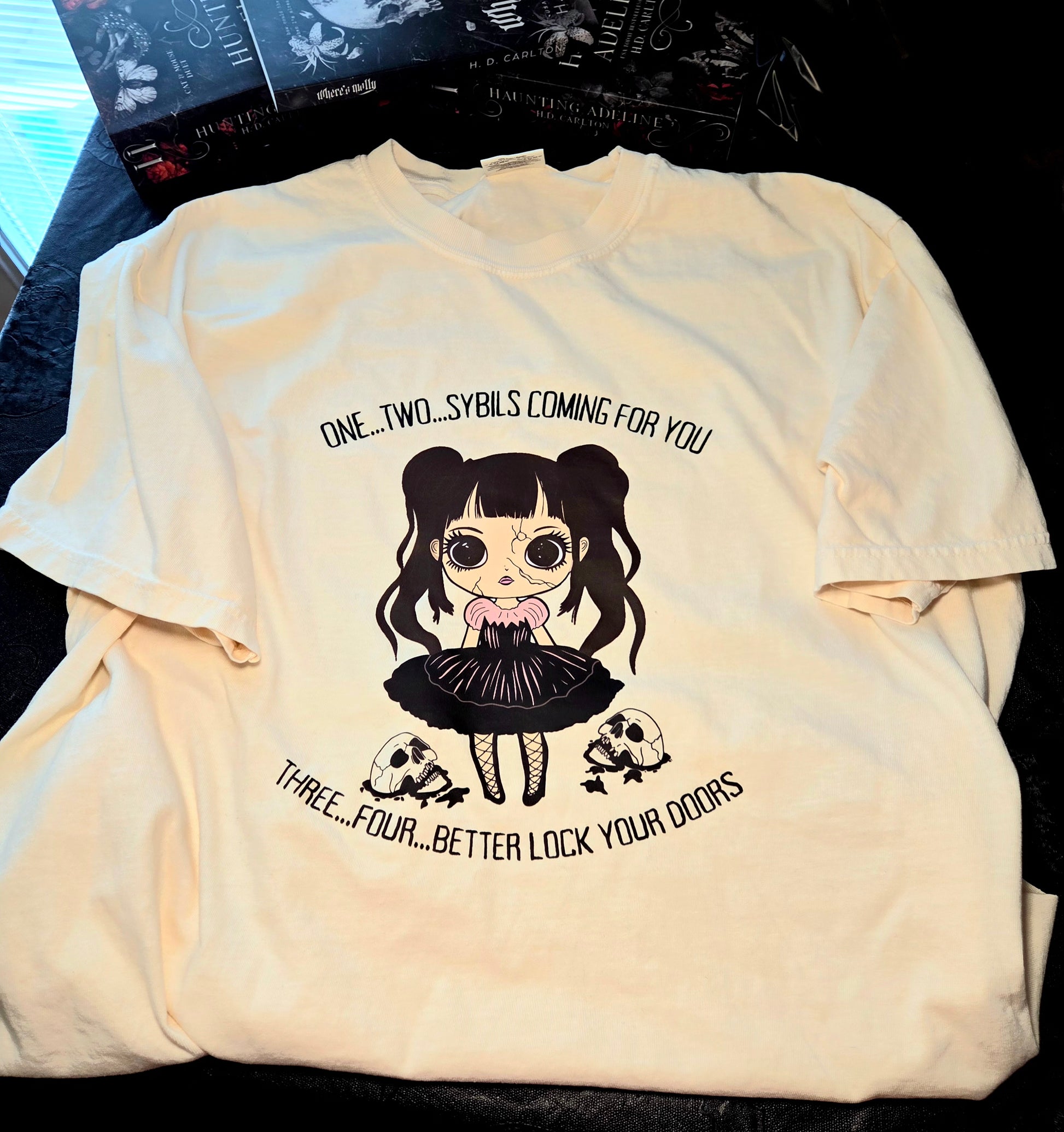 OFFICIALLY LICENSED BY HD CARLTON Satans Affair Sibby Doll Tee Fairytaleavenue
