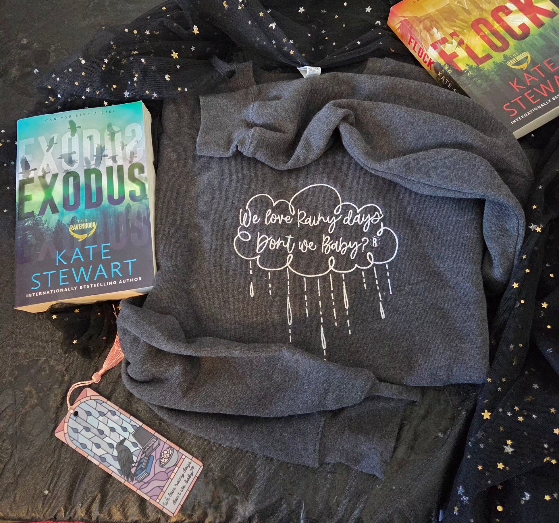 Rainy Days Cloud Embroidered Sweatshirt/Crewneck RAVENHOOD Fairytaleavenue