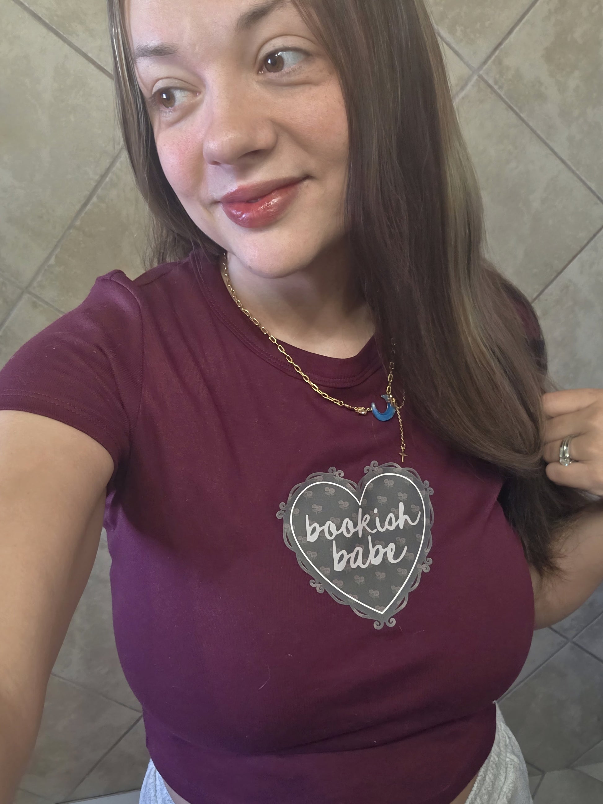 Romantic Bookish Babe Heart Graphic Sweatshirt or Tee Fairytaleavenue